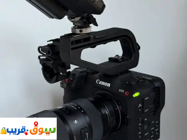 Canon cinema C70 with lens and monitor. 3 months old