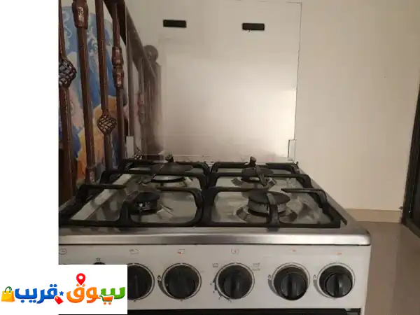 microwaveoven cooker with 4 burners