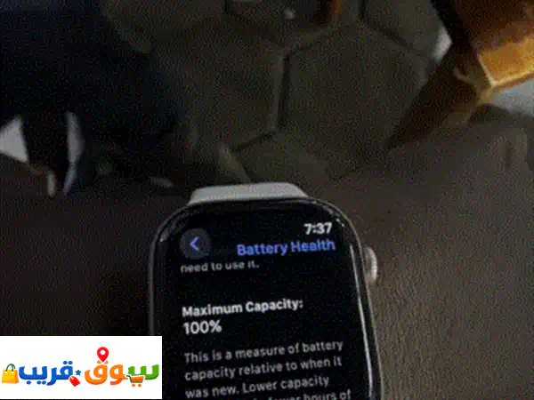 ساعة ابل الجيل العاشر مقاس كبير 46 الساعة استخدام خفيف جدا ومعها العلبه والوصله وهدايا بطارية 100% ...