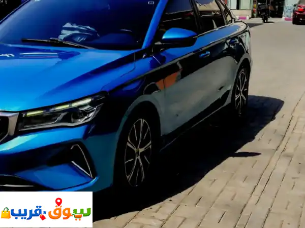 عندي سيارة نظيفة ومكيفه توصيل مشاوير & توصيل موظفين