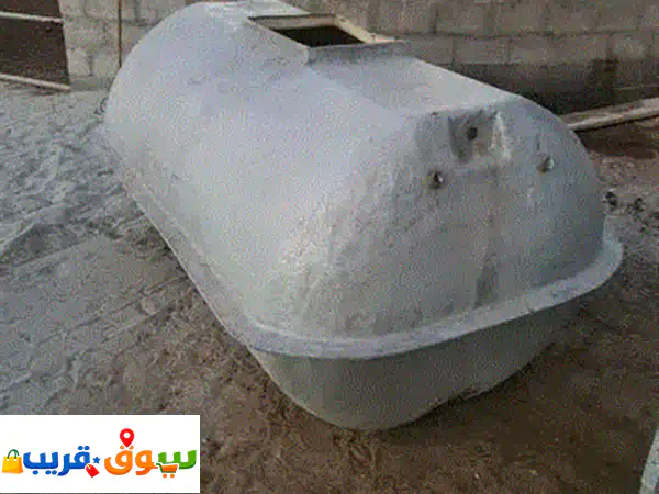 Cooling water tanks