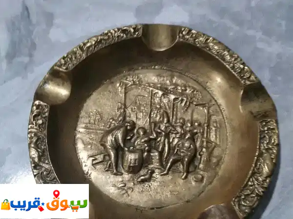 تحفة نحاسية فنية أصلية: سحر المشهد الأوروبي الريفي...