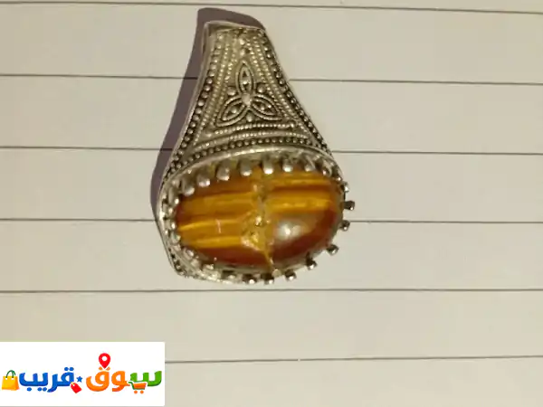 خاتم فضة رجالي مزين بحجر عين النمر (tiger's eye) الطبيعي...