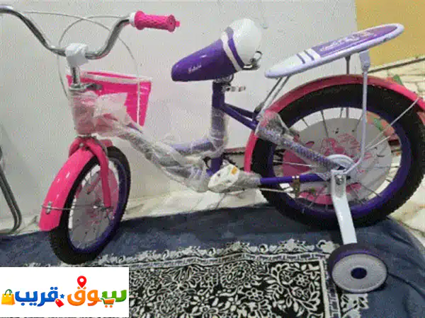 العجله البناتي لسه جديدة بكياسها والأولادي استعمال شهور فقط الوحدة 120 درهم