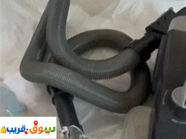 للبيع هوفر بلاتينيوم، مكنسة تنظيف عميق لغسيل السجاد، 1200 واط، لون أسود. مستخدمة لمدة سنة بحالة ...