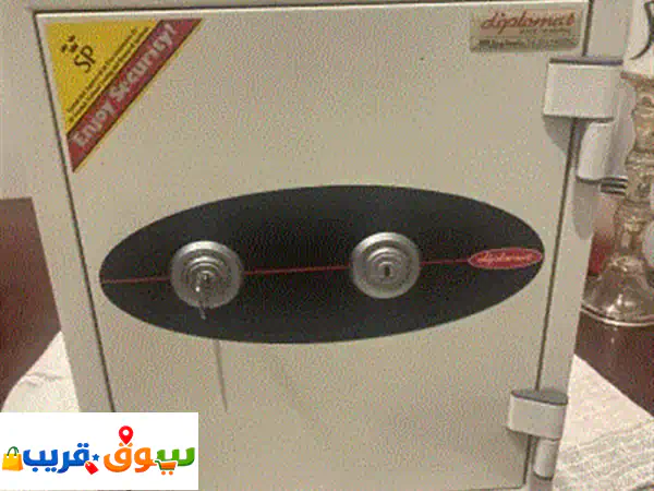 فرصة ذهبية: خزنة باطويل مال ومجوهرات شبه جديدة -...