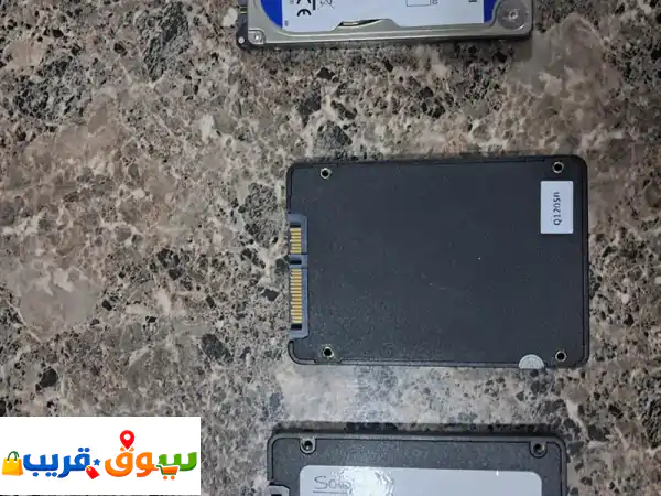 للبيع ssd نضيقين و شغالين 100%