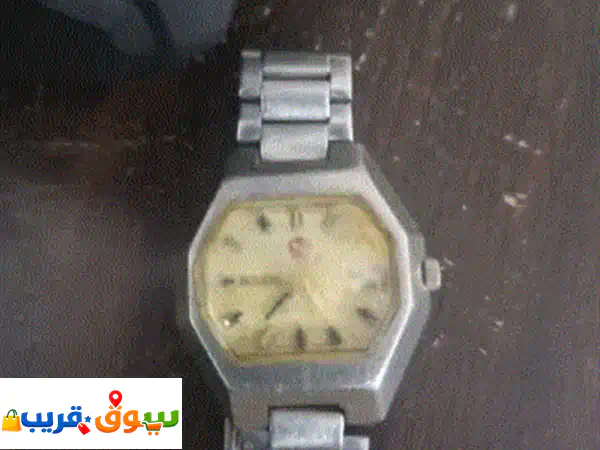 ساعة رادو عمرها أكثر من 40 سنة عاملة منزلية...