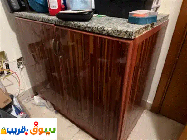 للبيع خزان مطبخ المنيوم عرض واحد متر قطعتين السعر 450 درهم في المجاز 3 الشارقة مبيعات