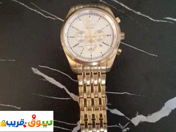 ساعة يد أنيقة وفاخرة بحالة ممتازة استخدمت بعناية وتم الحفاظ عليها بشكل جيد. مناسبة للاستخدام اليومي ...