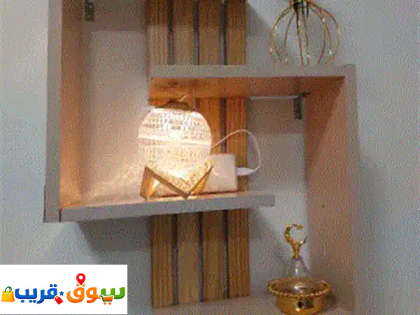 تحفة فنية وعملية: لوحة رفوف فريدة للبيع في...