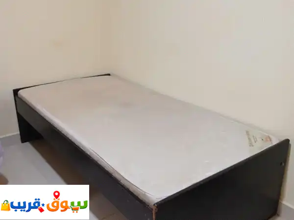 Wooden cott and single bed